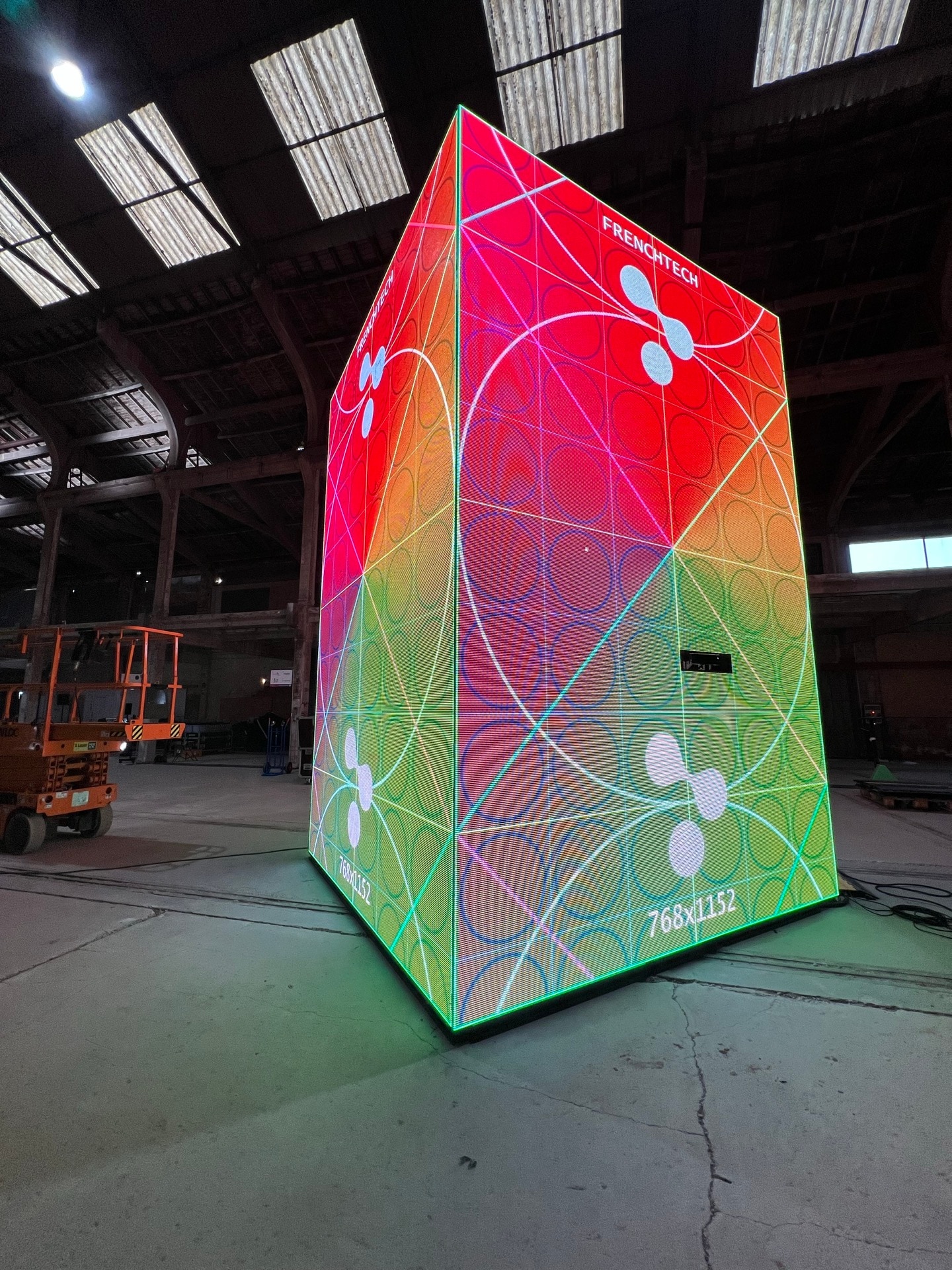 French Tech Night — installation lumineuse