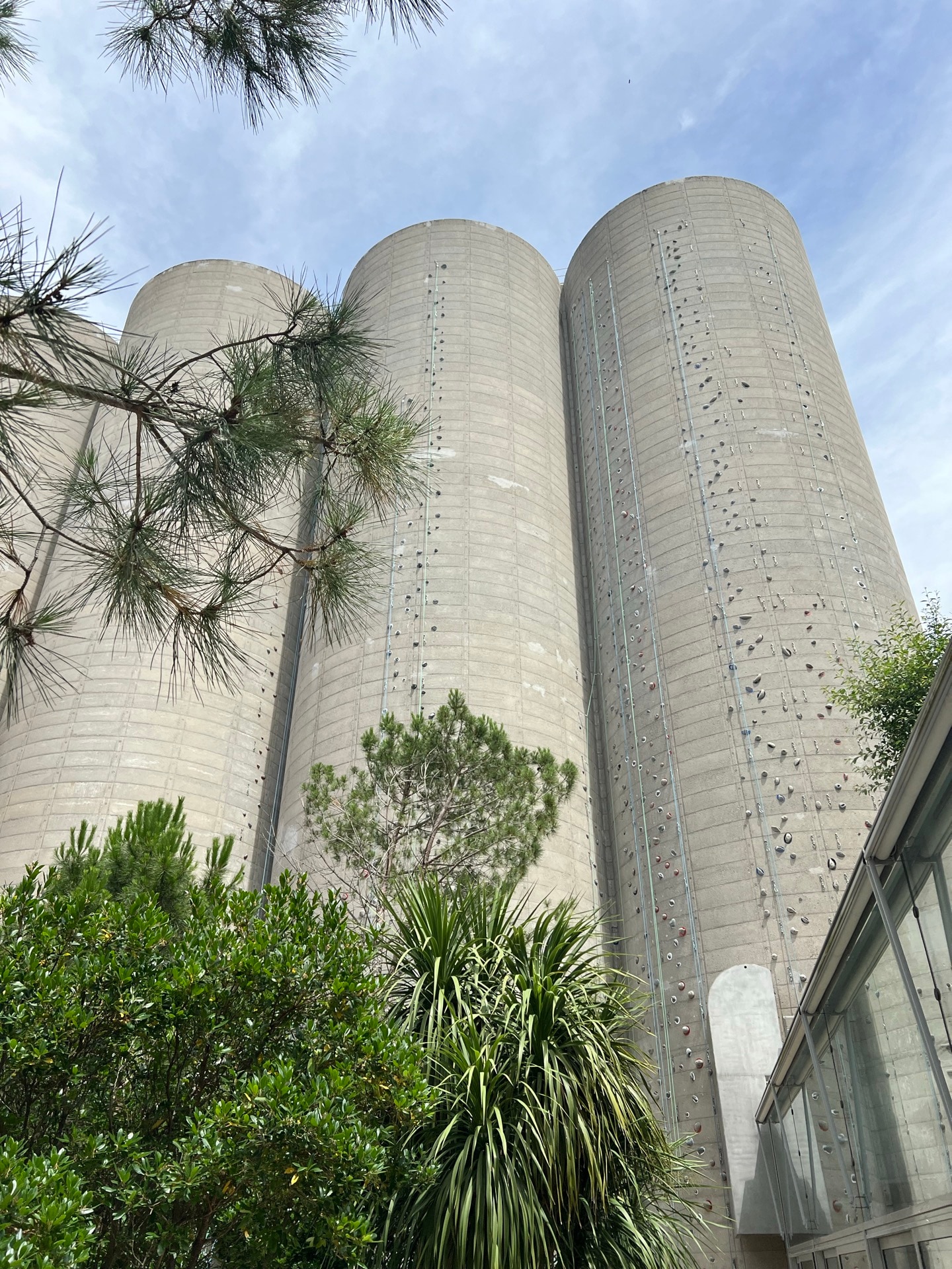 Renaissance Bordeaux — scénographie sur silos